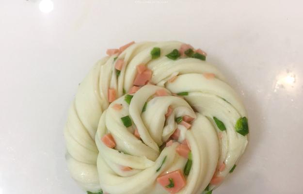 小葱花卷怎么做？详细步骤和技巧是什么？