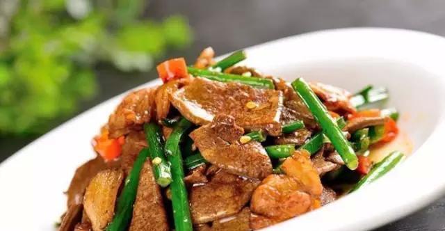 小炒猪舌怎么做？步骤和技巧有哪些？
