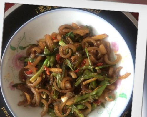 小炒猪皮怎么做？有哪些步骤和技巧？  第2张