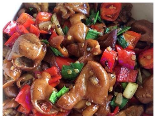 小炒熏香肠怎么做？步骤和技巧有哪些？