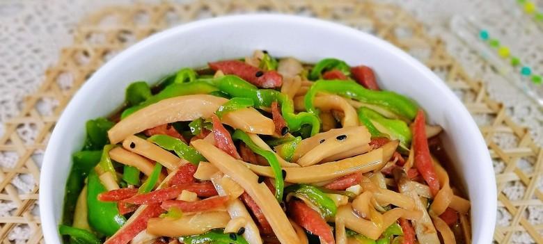 小炒熏香肠怎么做？步骤和技巧有哪些？  第3张