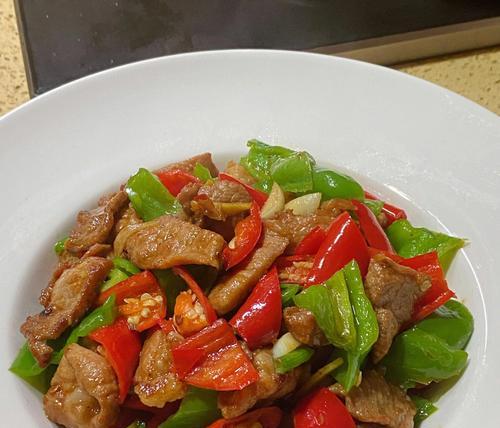 小炒五花肉怎么做？有哪些步骤和技巧？