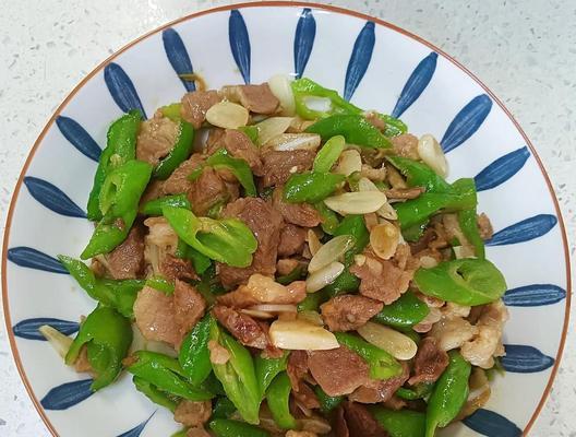 小炒五花肉怎么做？有哪些步骤和技巧？  第2张
