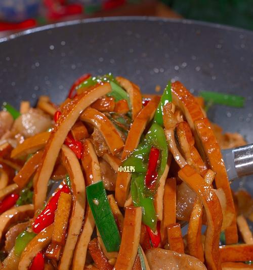 小炒五花肉怎么做？有哪些步骤和技巧？  第3张