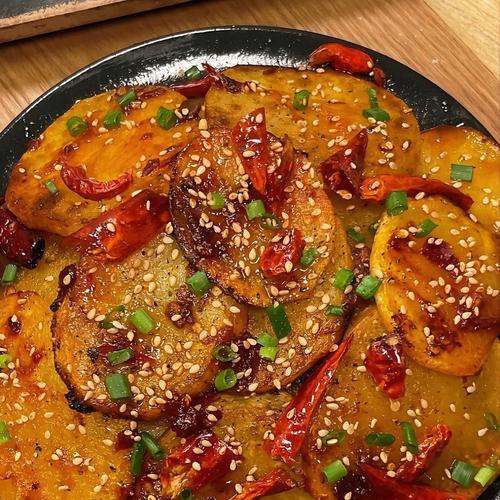 小炒土豆片的做法是什么？如何快速做出美味的小炒土豆片？  第2张