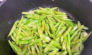 小炒四季豆丝的做法是什么？如何炒出美味的四季豆丝？  第2张