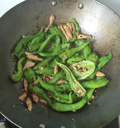 小炒瘦肉怎么做？有哪些简单易学的步骤？