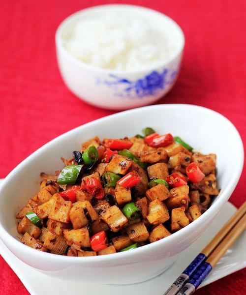 小炒藕丁的做法是什么？如何在家轻松制作？  第3张
