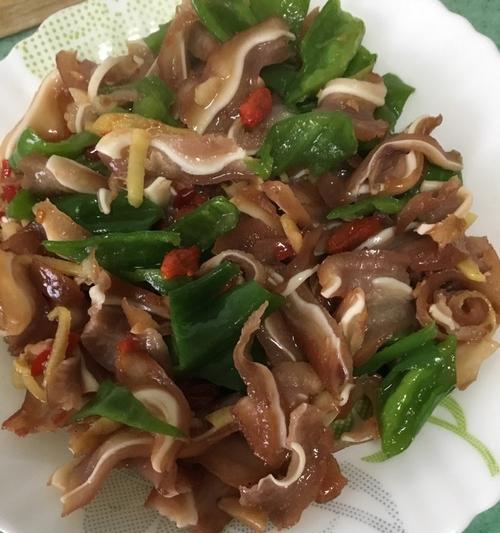 小炒卤肉怎么做？详细步骤和技巧是什么？  第2张