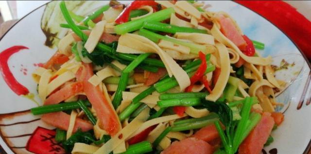 小炒辣味豆腐皮怎么做？有哪些步骤和技巧？