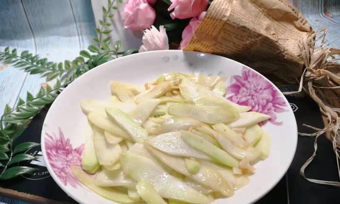 小炒芥蓝片的做法是什么？如何快速做出美味的小炒芥蓝片？  第2张