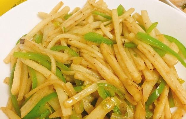 小炒茭白怎么做？简单易学的家常菜做法是什么？  第2张
