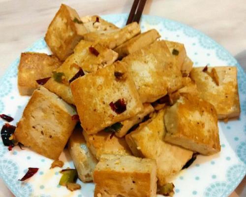 小炒煎豆腐怎么做才好吃？步骤和技巧是什么？  第2张