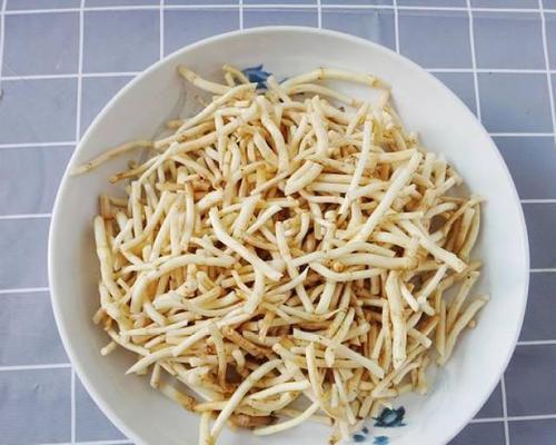 小肠折耳根汤怎么做？有哪些步骤和技巧？