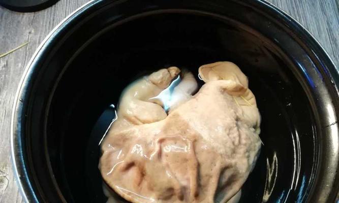 小肠莲子汤的做法是什么？有哪些步骤和注意事项？  第2张