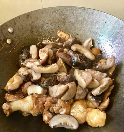 香葱黑鼓闷鸡的做法是什么？如何在家轻松制作？