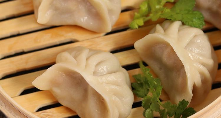 香椿馅蒸饺怎么做？步骤详解和常见问题解答？  第2张