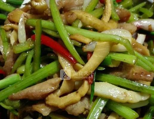 香椿鸡蛋炒三丝怎么做？步骤和技巧有哪些？  第3张