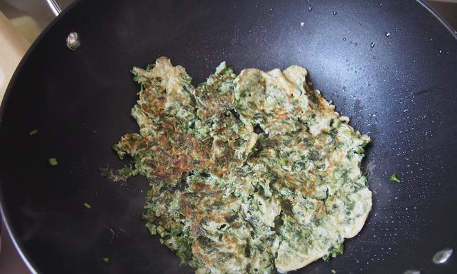 香椿蛋饼饭团怎么做？步骤和技巧有哪些？  第2张