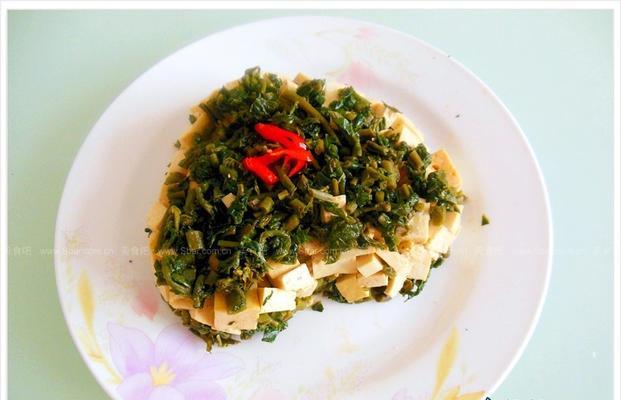 香椿拌老豆腐怎么做？步骤和技巧有哪些？