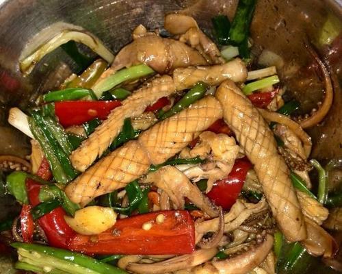 香炒鱿鱼怎么做才美味？详细步骤和技巧是什么？  第3张