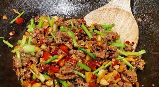 香炒韭菜花牛肉怎么做？步骤和技巧有哪些？  第3张