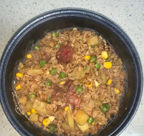 香肠焖饭怎么做？步骤和技巧有哪些？  第3张