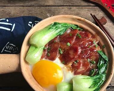香肠腊味煲仔饭怎么做？步骤和技巧有哪些？