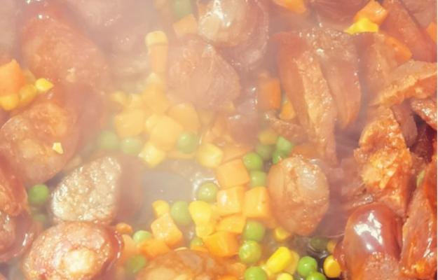 香肠饭怎么做？简单易学的家常香肠饭食谱是什么？