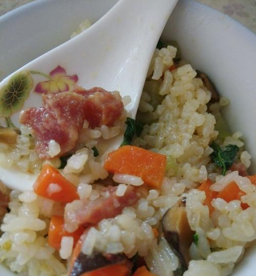 香肠饭怎么做？简单易学的家常香肠饭食谱是什么？  第2张