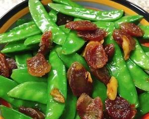 香肠炒毛豆米怎么做？步骤和技巧有哪些？