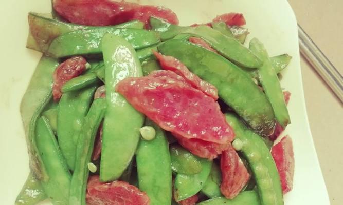 香肠炒豆怎么做？步骤和技巧有哪些？