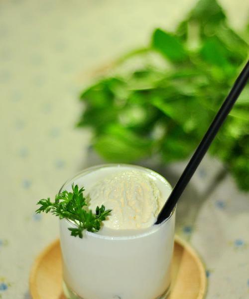 香草牛奶冰激凌怎么做？详细步骤和常见问题解答？  第3张