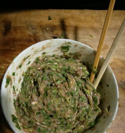香菜煮鸡蛋怎么做？有哪些步骤和技巧？