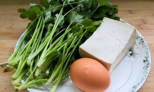 香菜叶肉片豆腐汤怎么做？有哪些步骤和技巧？
