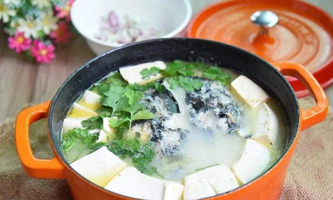 香菜叶肉片豆腐汤怎么做？有哪些步骤和技巧？  第3张