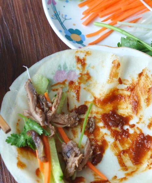 香菜鸭肉宽面怎么做？步骤和技巧是什么？