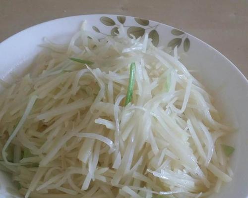 香菜土豆丝怎么做？步骤和技巧有哪些？