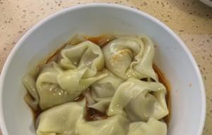 香菜肉馅大馄饨怎么做？步骤和技巧有哪些？