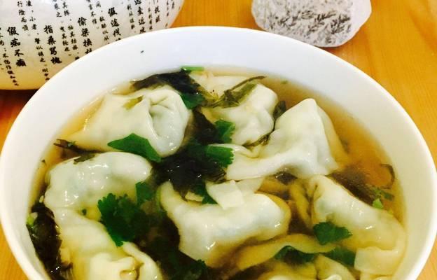 香菜肉馅大馄饨怎么做？步骤和技巧有哪些？  第2张