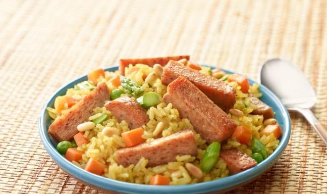 午餐肉炒蛋怎么做？步骤和技巧有哪些？  第2张