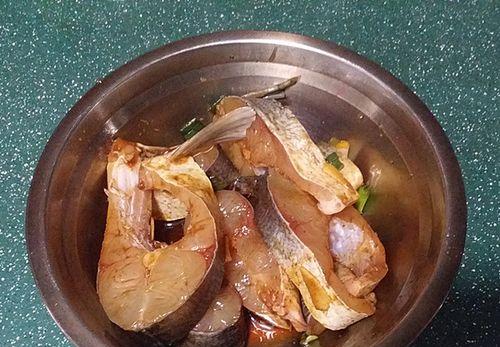 五香鱼块怎么做？步骤详解和常见问题解答？  第3张