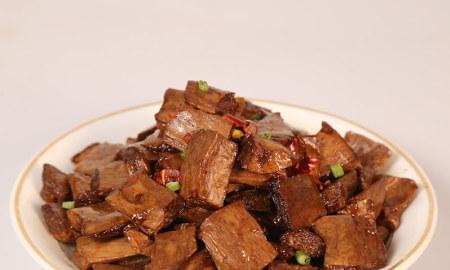 五香素鸡肉片怎么做？有哪些步骤和技巧？