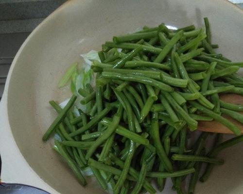 五香四季豆蒸疙瘩怎么做？步骤和技巧有哪些？