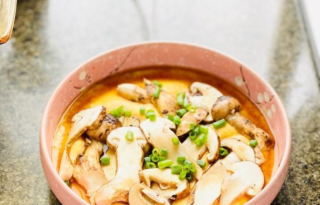 五香肉蒸蛋的做法是什么？如何蒸出鲜嫩多汁的五香肉蒸蛋？  第2张