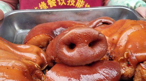 五香卤牛肉配凤爪怎么做？详细步骤和常见问题解答？  第2张