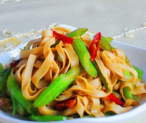 五香焗豆腐皮怎么做？步骤和技巧有哪些？