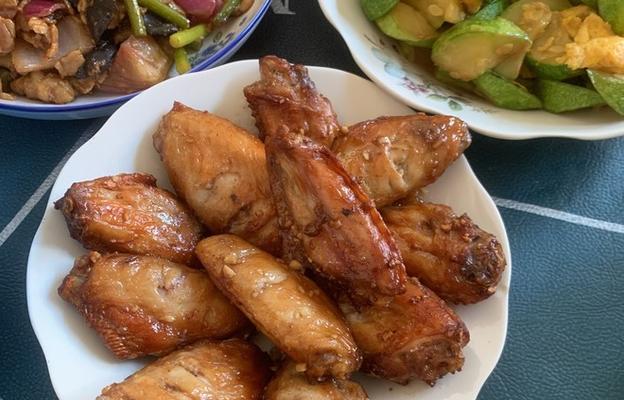 五香鸡翅怎么做才最入味？详细步骤解析！