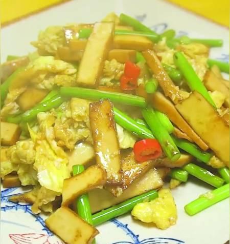 五香豆干炒蒜薹怎么做？步骤和技巧有哪些？  第2张