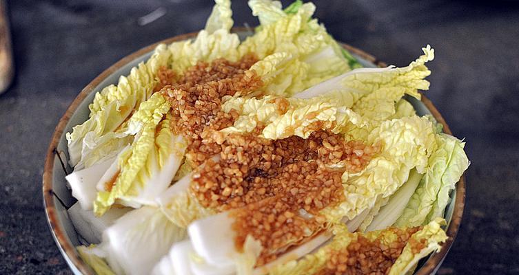 五花咸肉蒸白菜怎么做？步骤和技巧是什么？